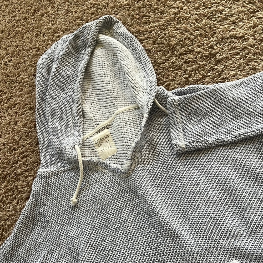 Ocean Drive Grey Marled Knit Hoodie Sweater Kangaroo Pocket Medium